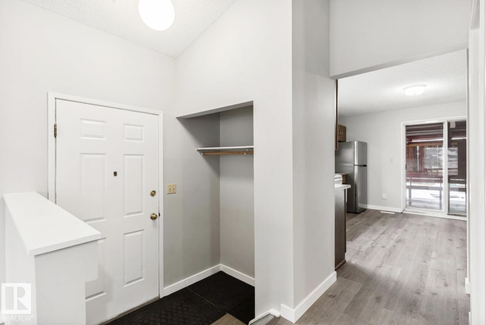 9806 180 Street Nw, Edmonton, Alberta  T5T 3W1 - Photo 3 - E4478575