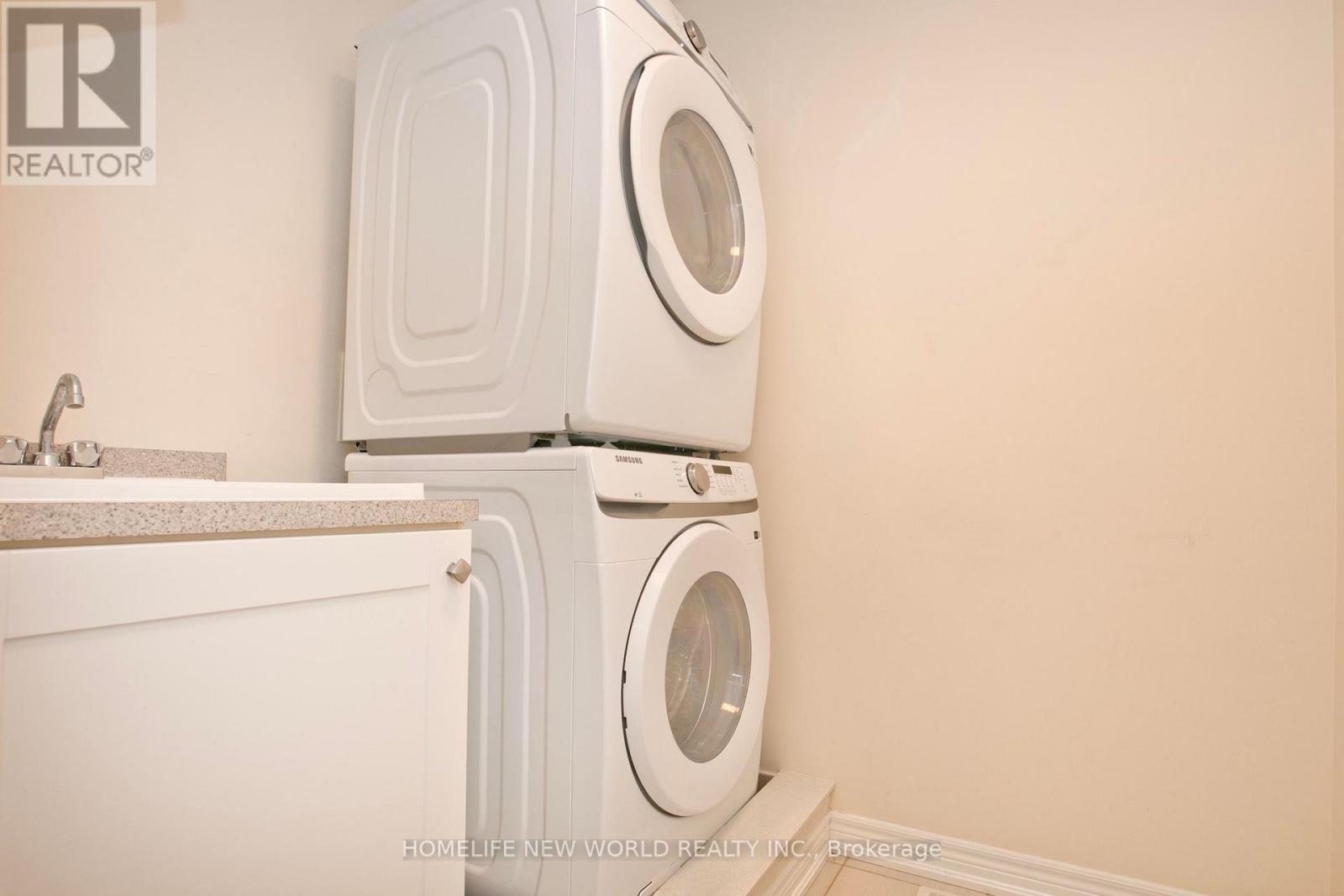 45 Demott Avenue, Markham, Ontario  L6B 0X2 - Photo 19 - N12853814