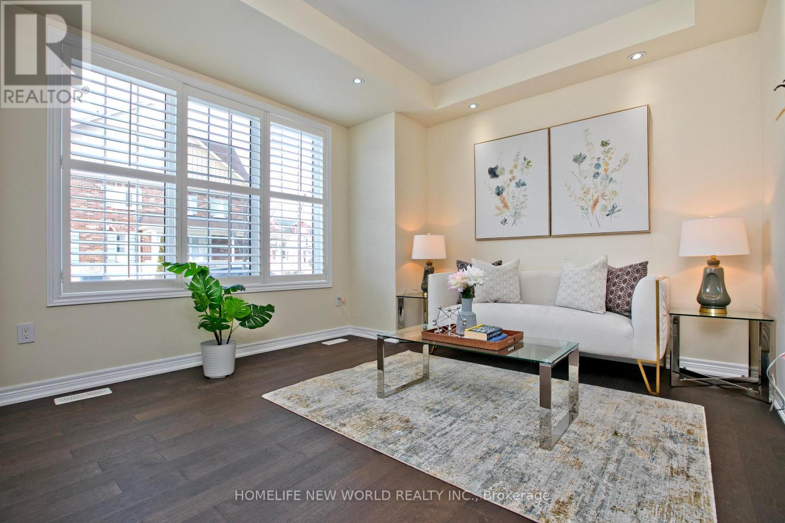 45 Demott Avenue, Markham, Ontario  L6B 0X2 - Photo 5 - N12853814