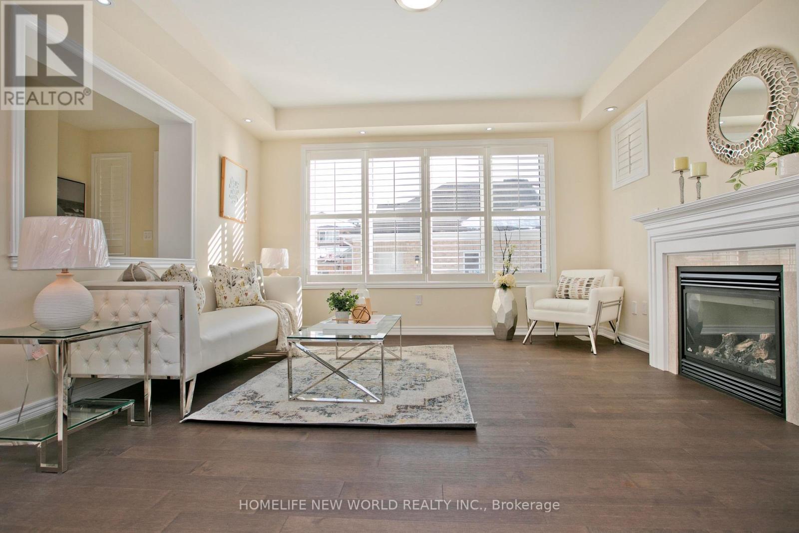 45 Demott Avenue, Markham, Ontario  L6B 0X2 - Photo 7 - N12853814