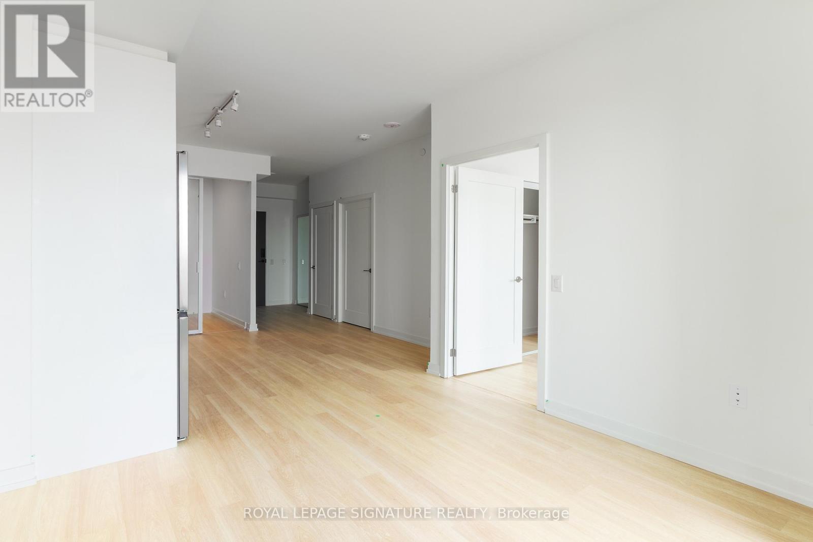 A806 - 9763 Markham Road, Markham, Ontario  L6E 0W4 - Photo 10 - N12906694