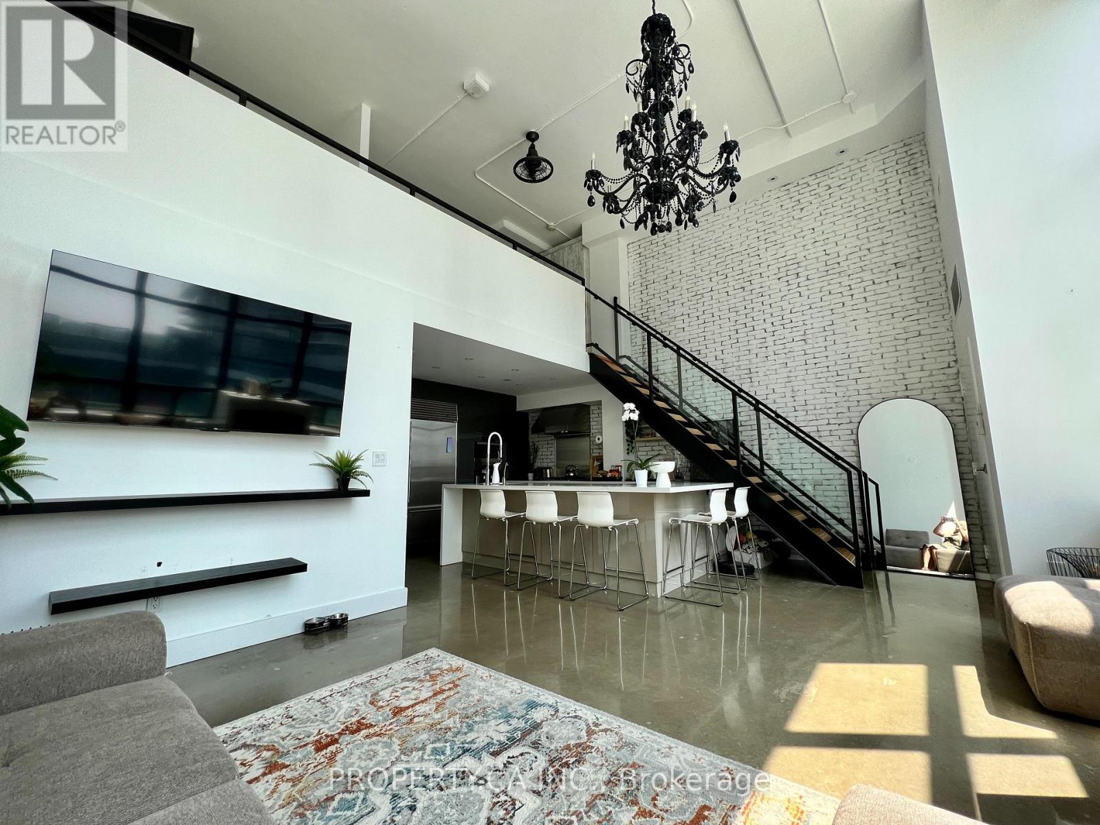 314 - 300 Manitoba Street, Toronto, Ontario M8Y 4G6 - Photo 3 - W12906678