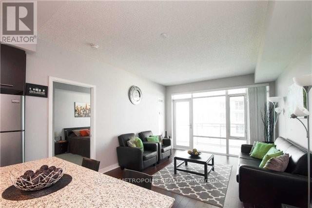 1509 - 365 Prince Of Wales Drive, Mississauga, Ontario  L5B 0G6 - Photo 3 - W12906690