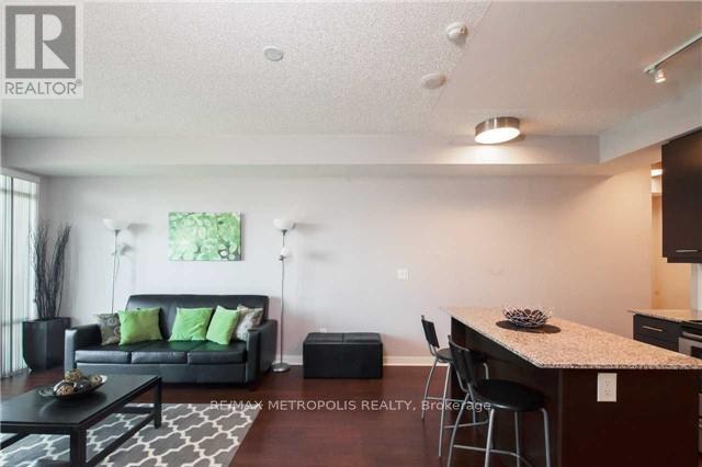 1509 - 365 Prince Of Wales Drive, Mississauga, Ontario  L5B 0G6 - Photo 7 - W12906690