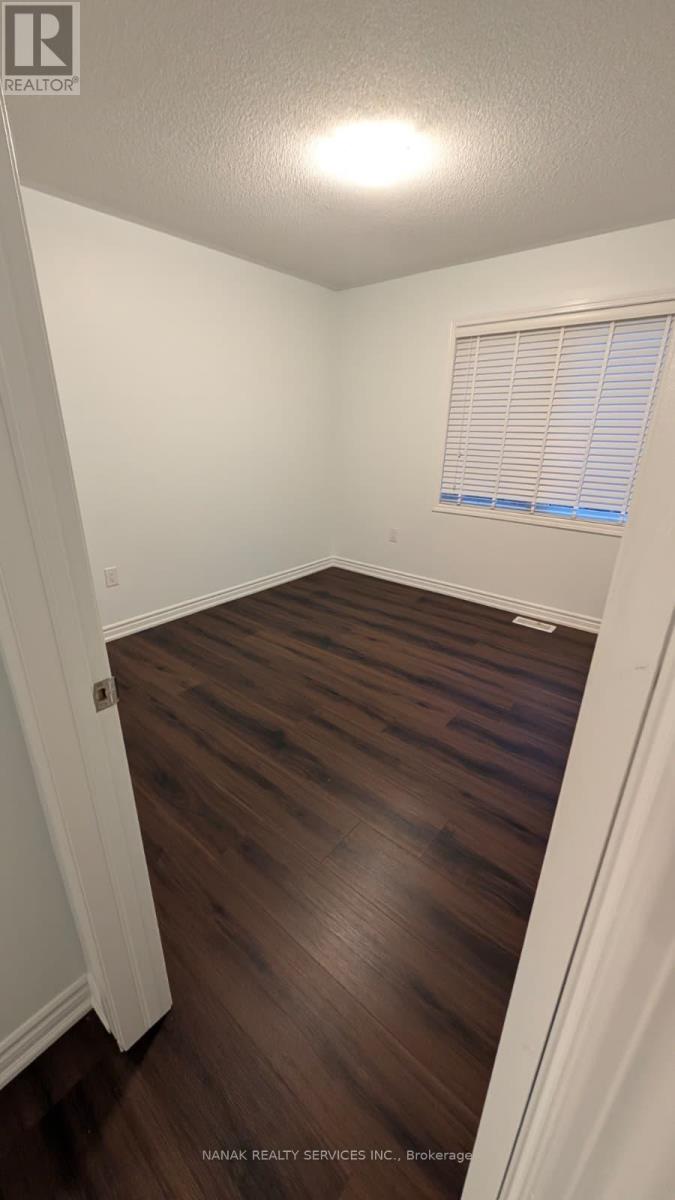 39 Boothill Drive, Brampton, Ontario  L7A 0C1 - Photo 11 - W12906718