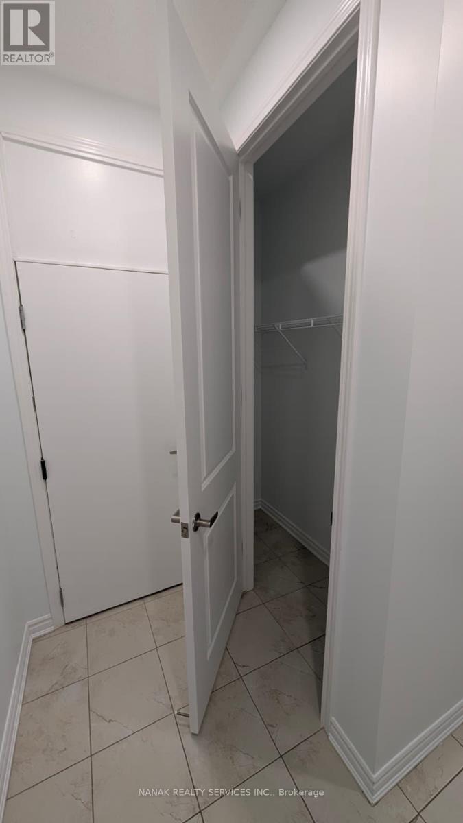 39 Boothill Drive, Brampton, Ontario  L7A 0C1 - Photo 13 - W12906718