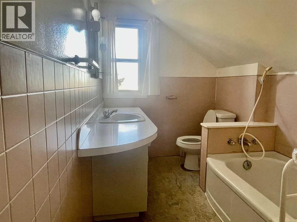 #472018 A&b, Rural Wainwright No. 61, Alberta T9W 1T4 - Photo 20 - A2263239