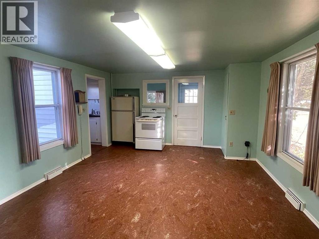 #472018 A&b, Rural Wainwright No. 61, Alberta T9W 1T4 - Photo 5 - A2263239