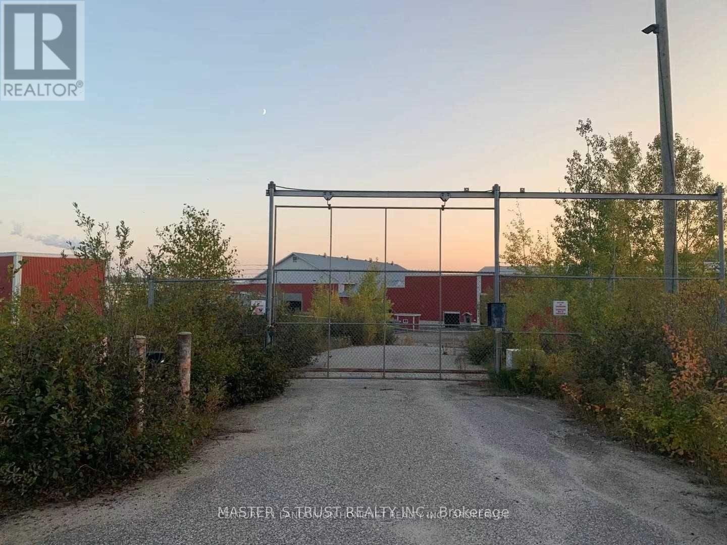 303 Martel Road N, Chapleau, Ontario  P0M 1K0 - Photo 4 - X12906704