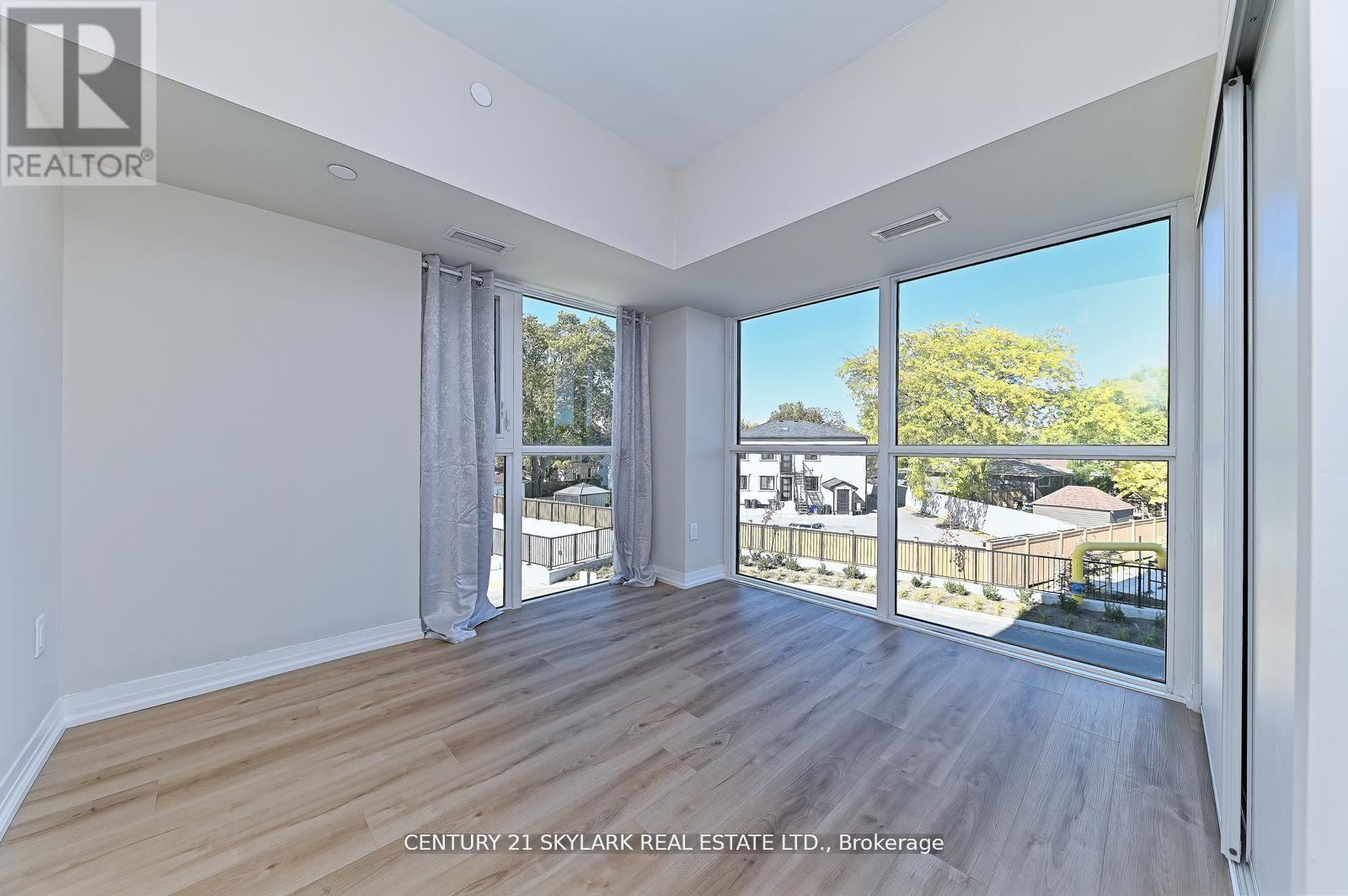 216 - 50 Herrick Ave Avenue N, St. Catharines, Ontario L2P 2W7 - Photo 27 - X12906708