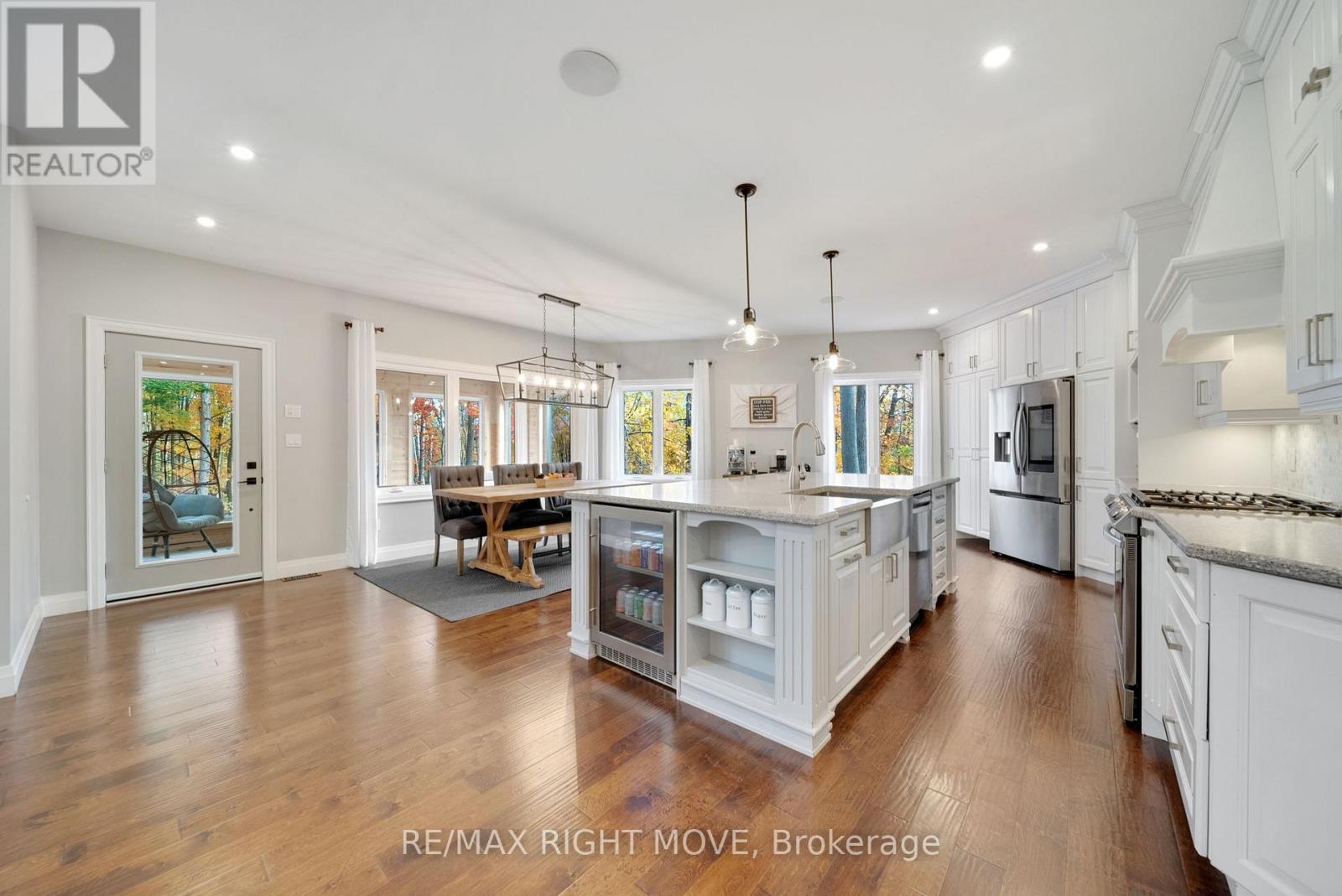 143 Bass Line, Oro-Medonte, Ontario  L3V 0J9 - Photo 14 - S12482625