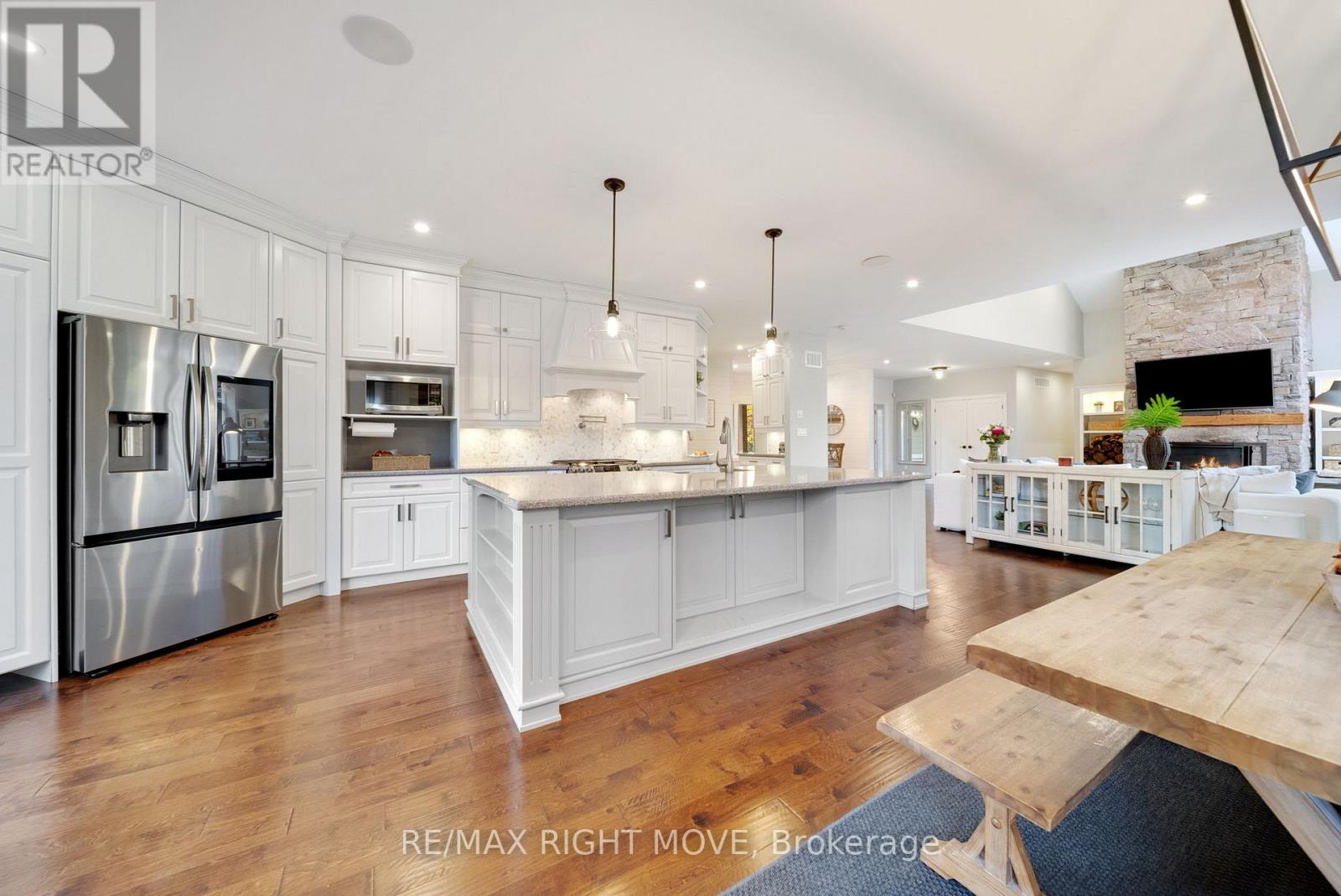 143 Bass Line, Oro-Medonte, Ontario  L3V 0J9 - Photo 16 - S12482625