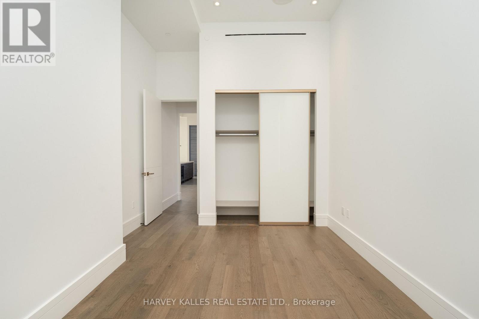 2002 - 215 Lonsdale Road, Toronto, Ontario  M4V 1W7 - Photo 13 - C12906736