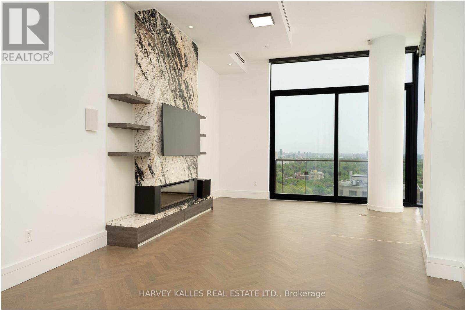 2002 - 215 Lonsdale Road, Toronto, Ontario  M4V 1W7 - Photo 3 - C12906736