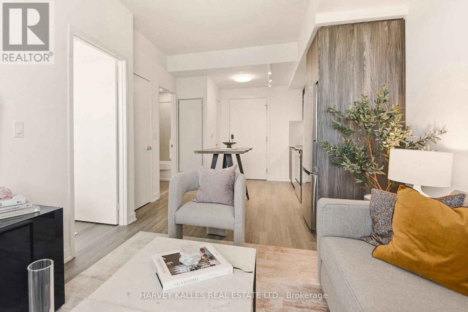 1002 - 100 Eastdale Avenue, Toronto, Ontario  M4C 5A1 - Photo 2 - E12906732