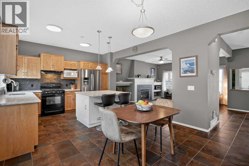 210 Elgin View SE, Calgary, Alberta  T2Z 4N3 - Photo 2 - A2293237