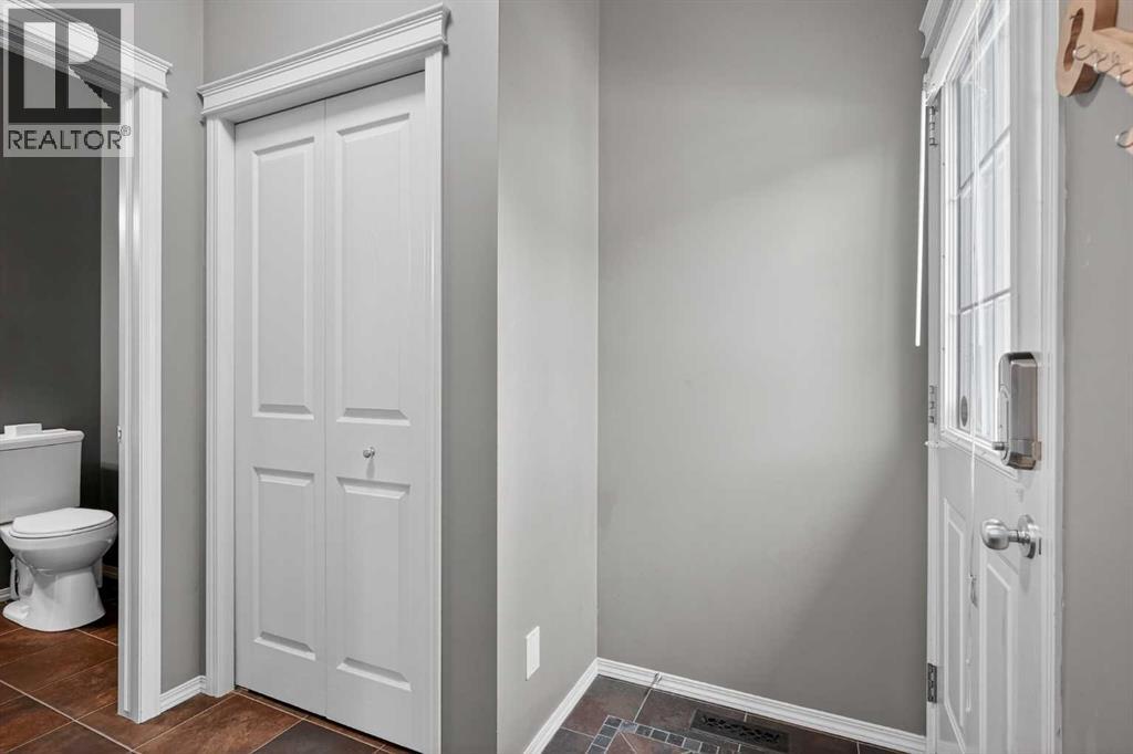 210 Elgin View SE, Calgary, Alberta  T2Z 4N3 - Photo 17 - A2293237