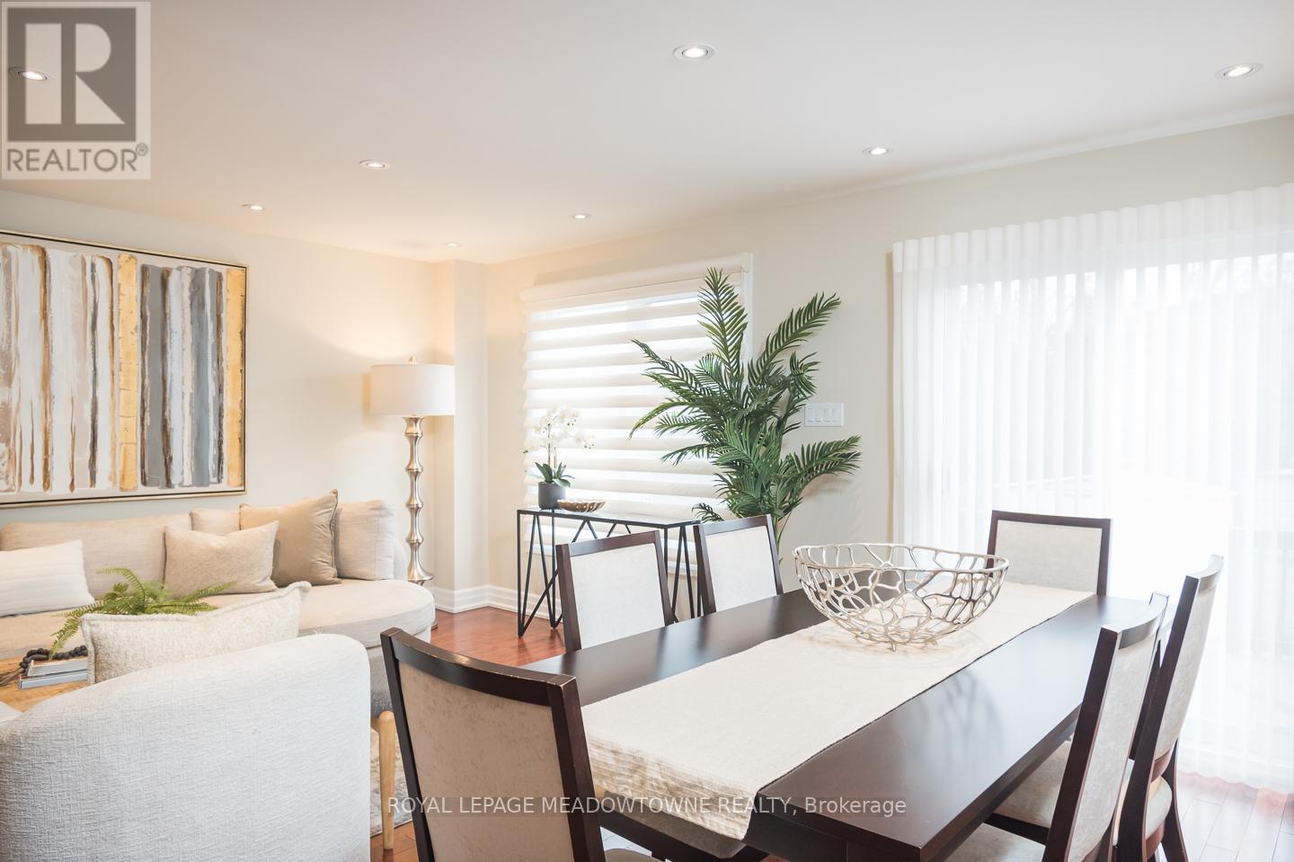 4311 Poltava Crescent, Mississauga, Ontario L4W 3B9 - Photo 8 - W12904882