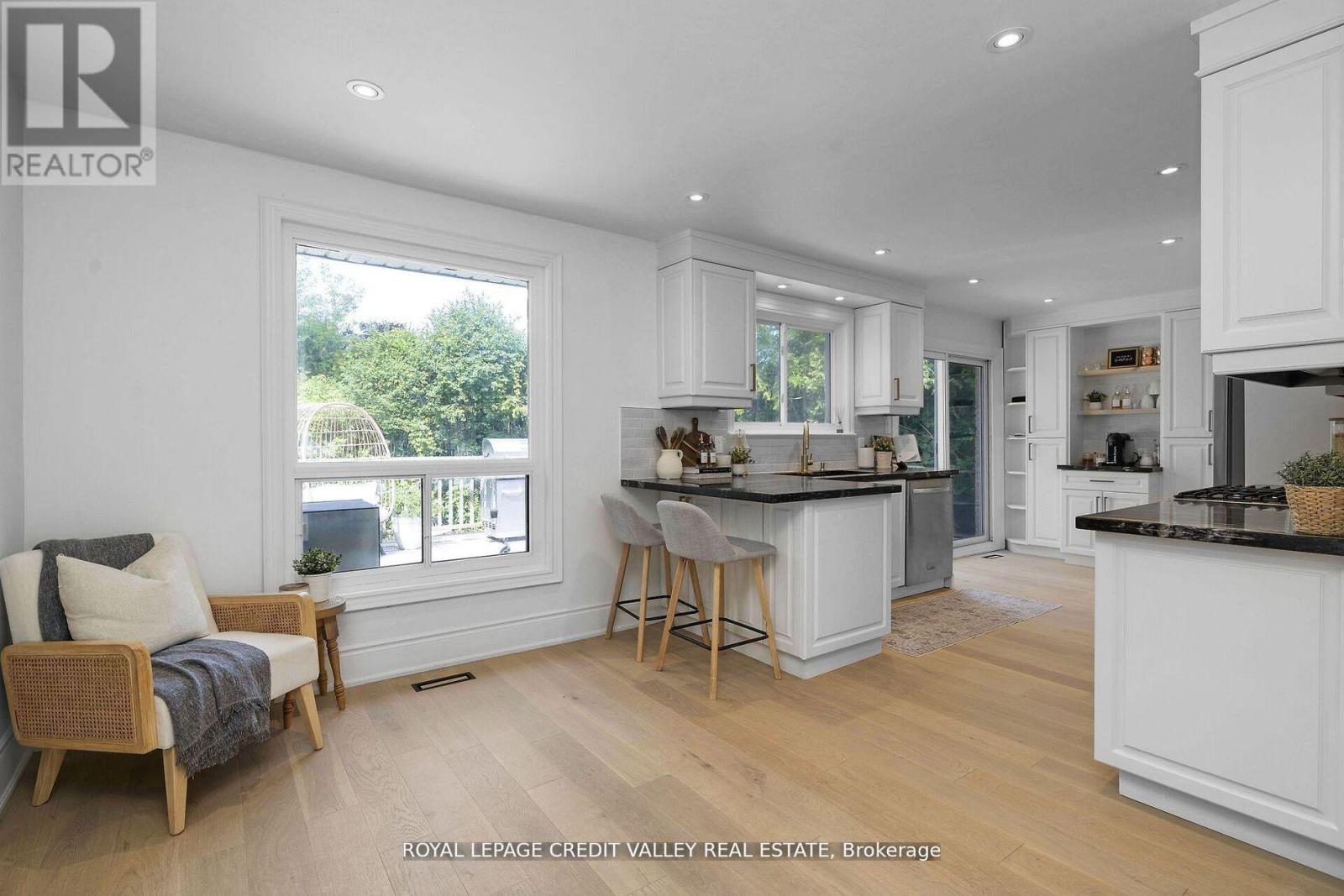 47 Larry Street, Caledon, Ontario  L7C 1K8 - Photo 8 - W12906738