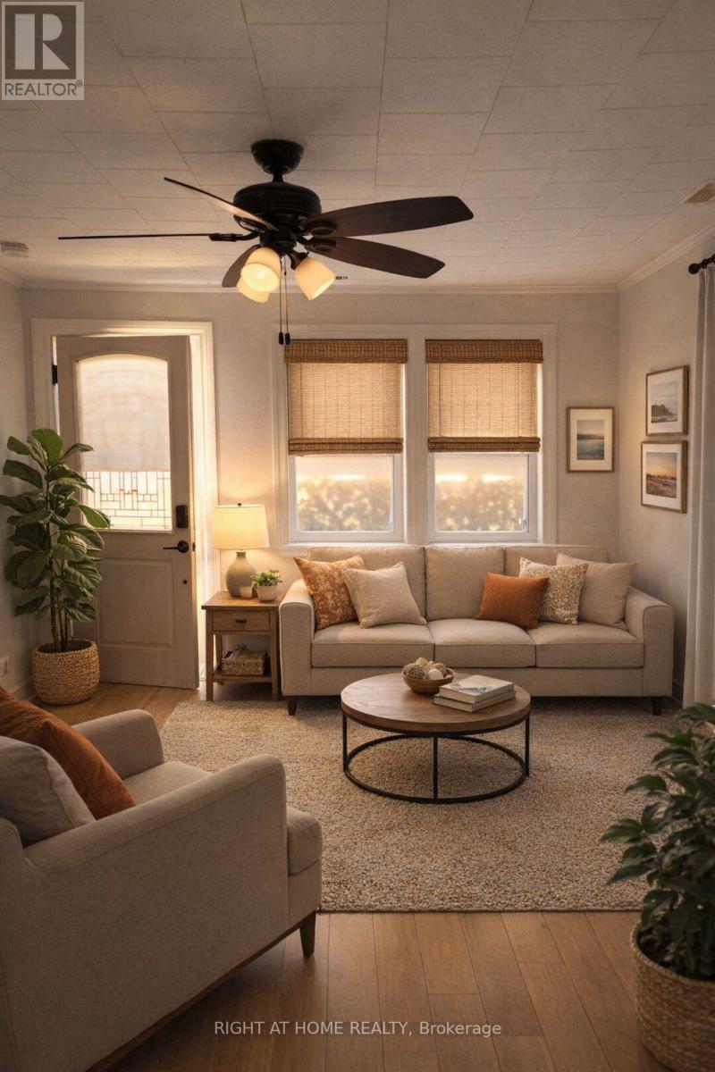 248 Mcnaughton Avenue E, Chatham-Kent, Ontario  N7L 2G8 - Photo 2 - X12906740