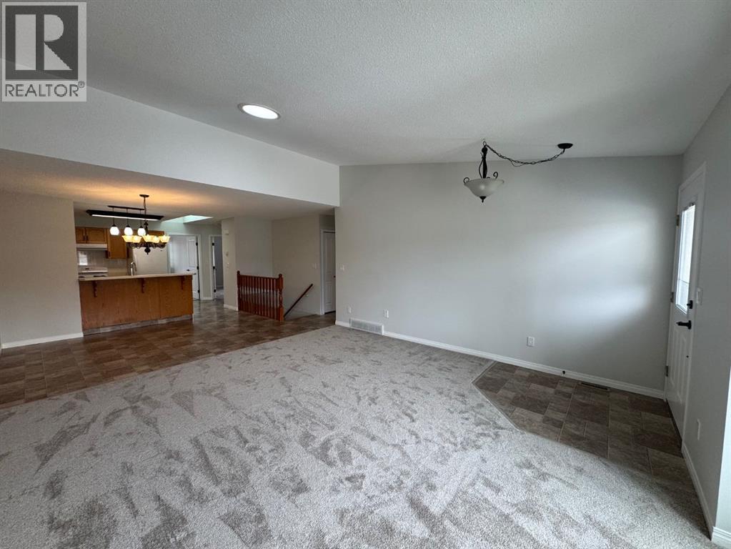 5403 47 Street, Lacombe, Alberta  T4L 2H5 - Photo 5 - A2295046