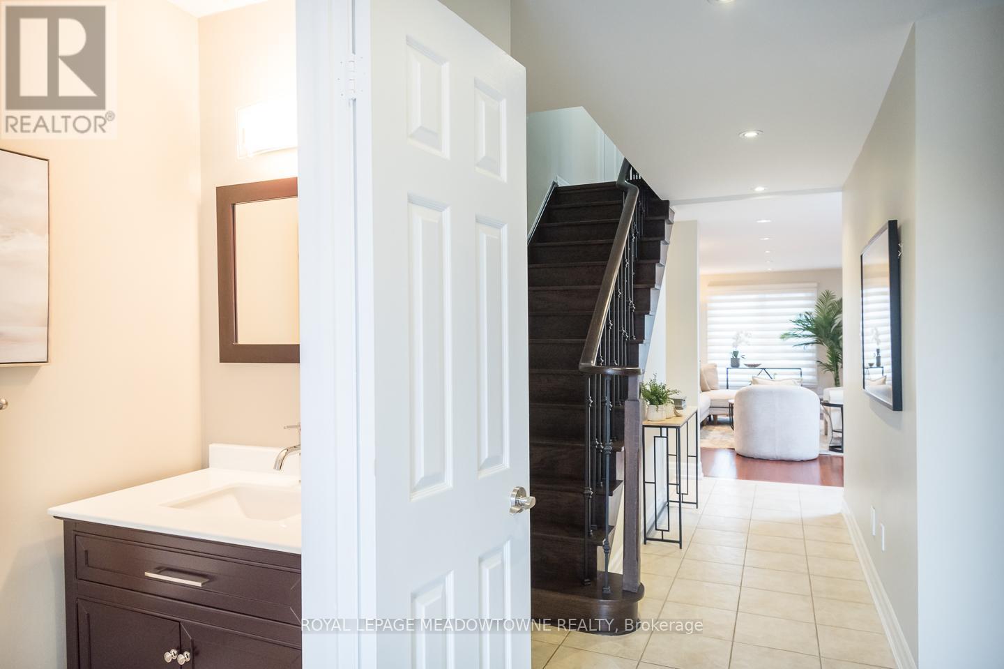 4311 Poltava Crescent, Mississauga, Ontario L4W 3B9 - Photo 17 - W12904882