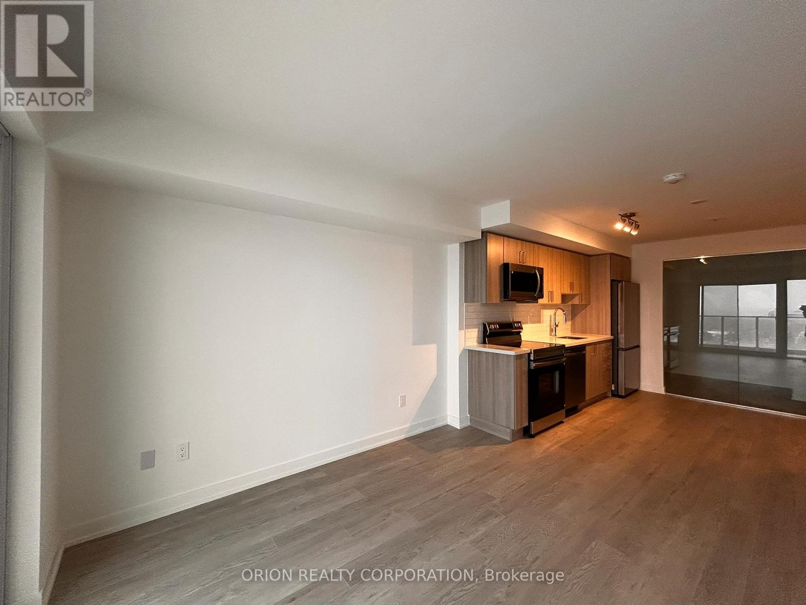 2206 - 1010 Sandy Beach Road, Pickering, Ontario  L1W 0C7 - Photo 11 - E12866394