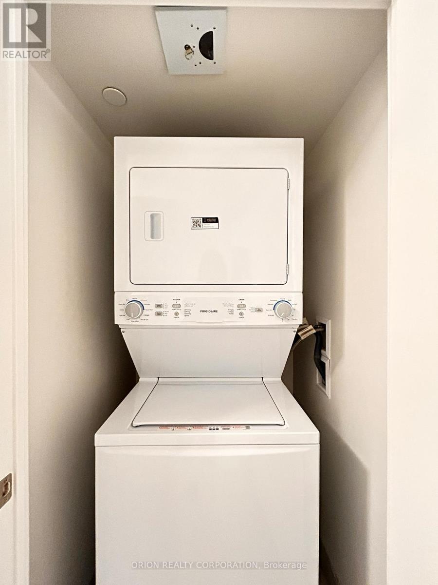 2206 - 1010 Sandy Beach Road, Pickering, Ontario  L1W 0C7 - Photo 3 - E12866394