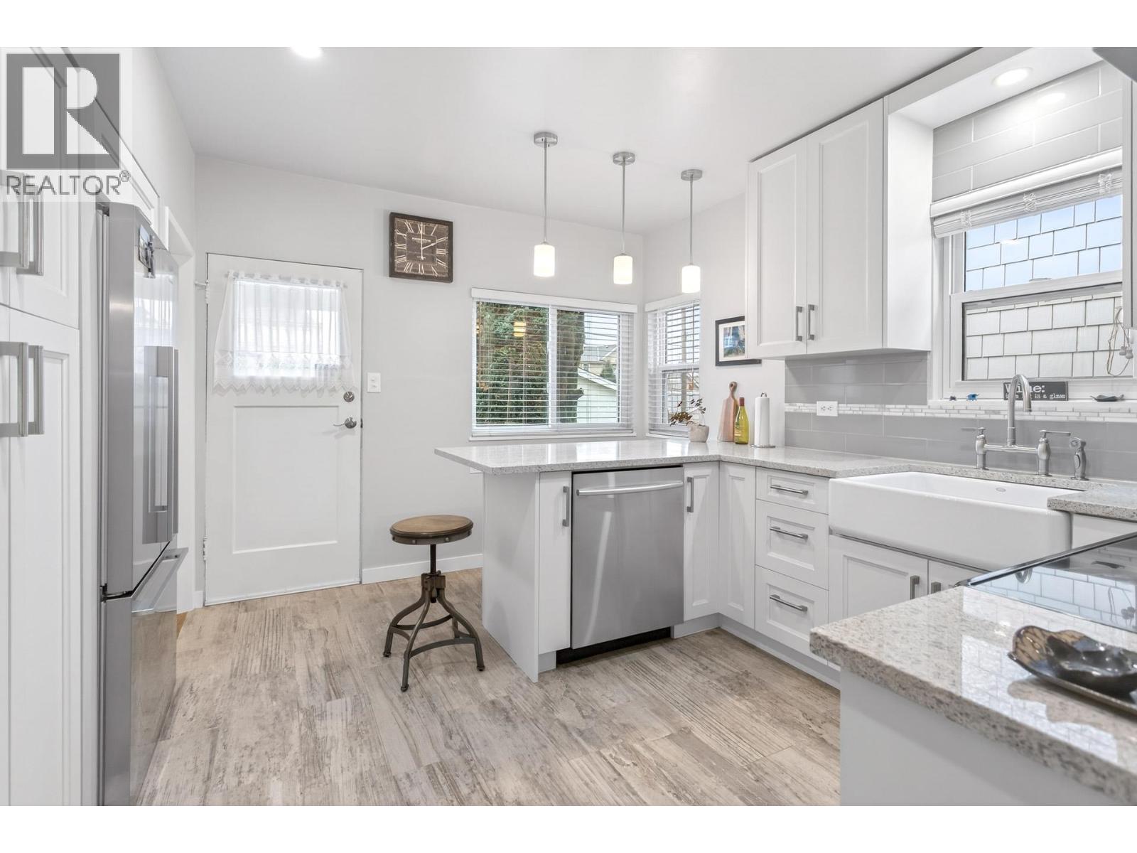 3494 Oxford Street, Vancouver, British Columbia  V5K 1N9 - Photo 14 - R3101249