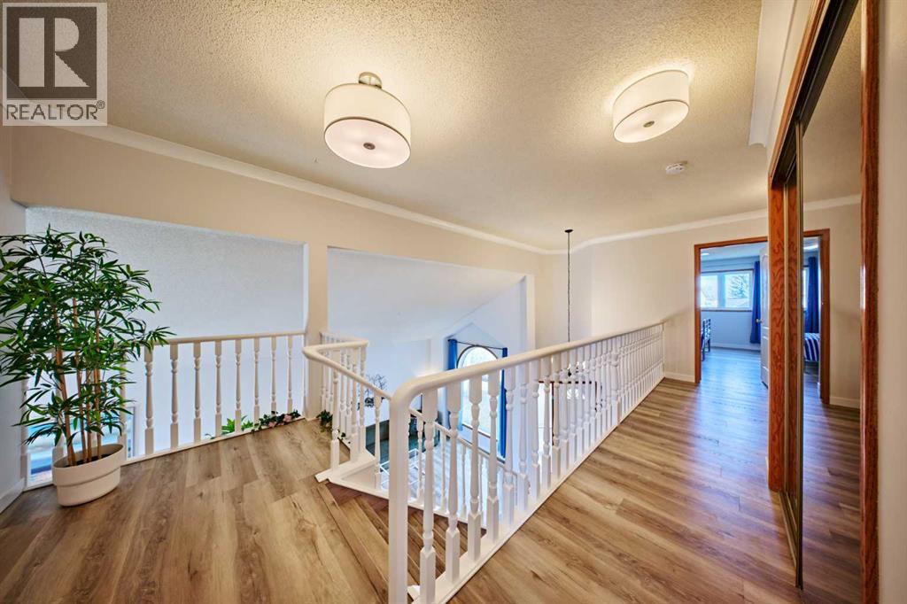 15 Hawkbury Close NW, Calgary, Alberta  T3G 3N2 - Photo 24 - A2275652