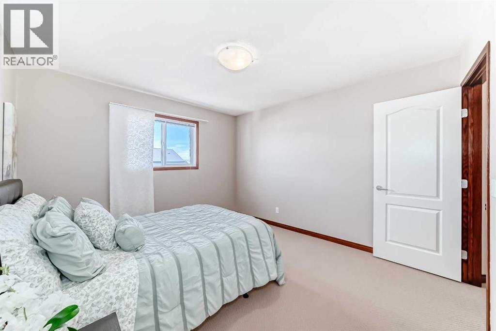 148 Hawkmere Way, Chestermere, Alberta  T1X 0C8 - Photo 33 - A2294598