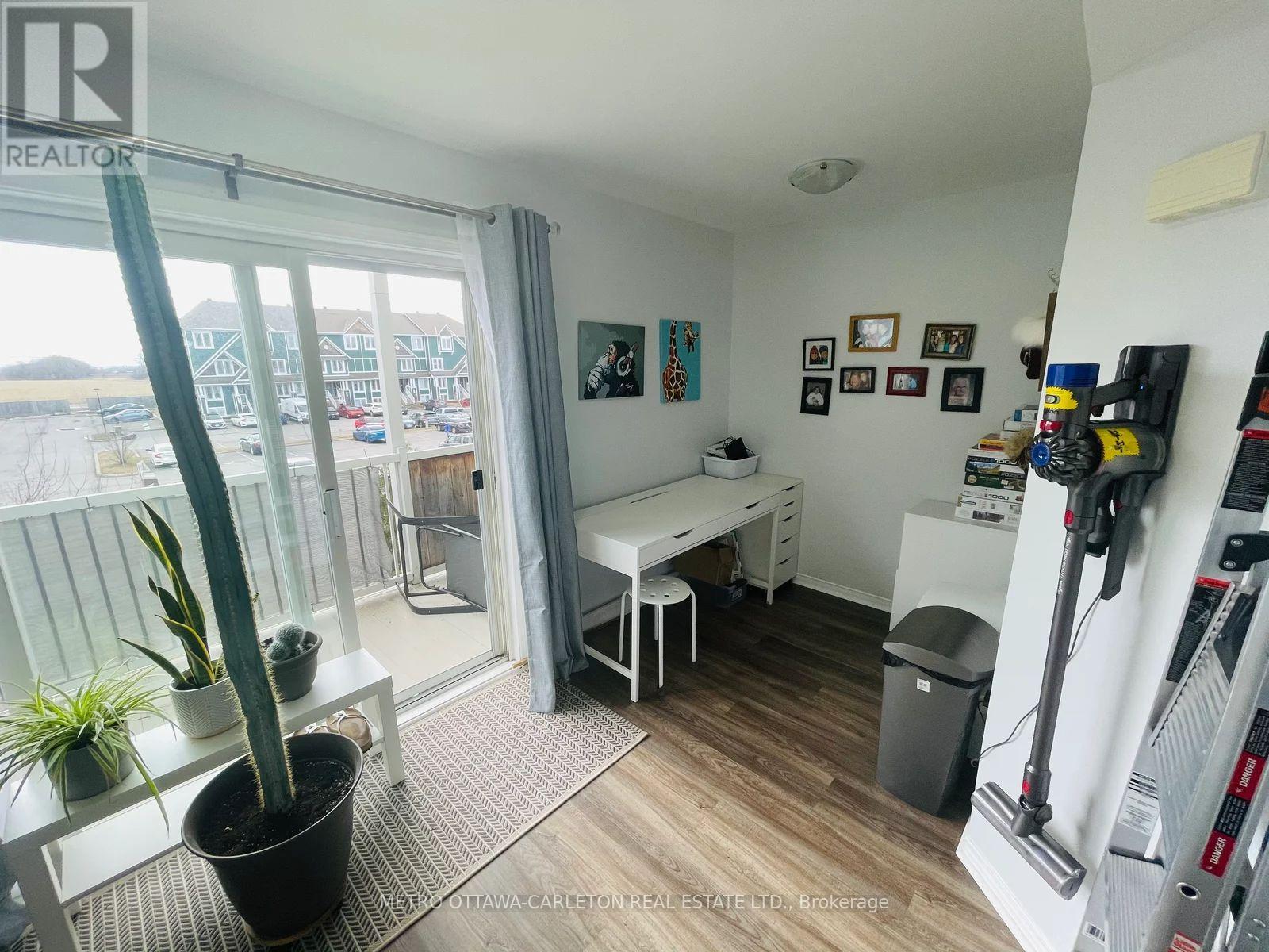 268 Meadowbreeze Drive, Ottawa, Ontario  K2M 3A5 - Photo 7 - X12906774