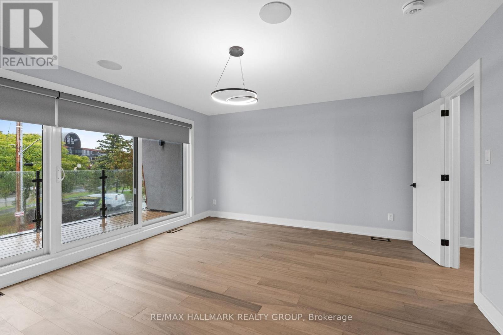 A - 886 Byron Avenue, Ottawa, Ontario  K2A 0A1 - Photo 23 - X12906792