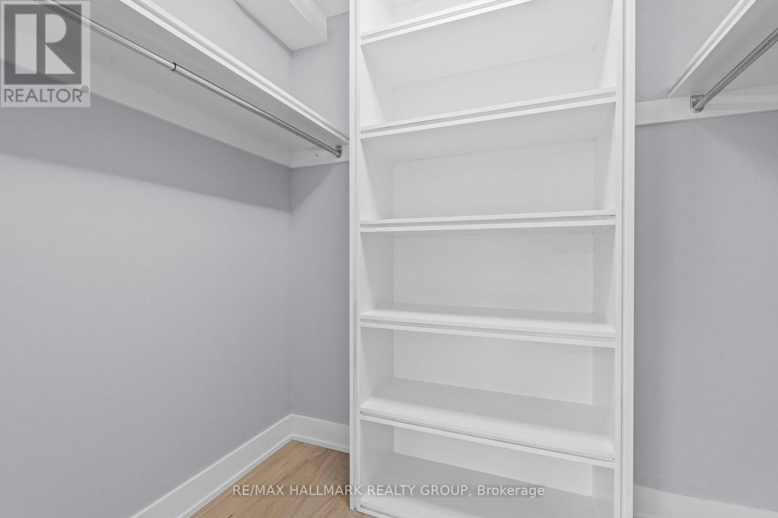 A - 886 Byron Avenue, Ottawa, Ontario  K2A 0A1 - Photo 26 - X12906792