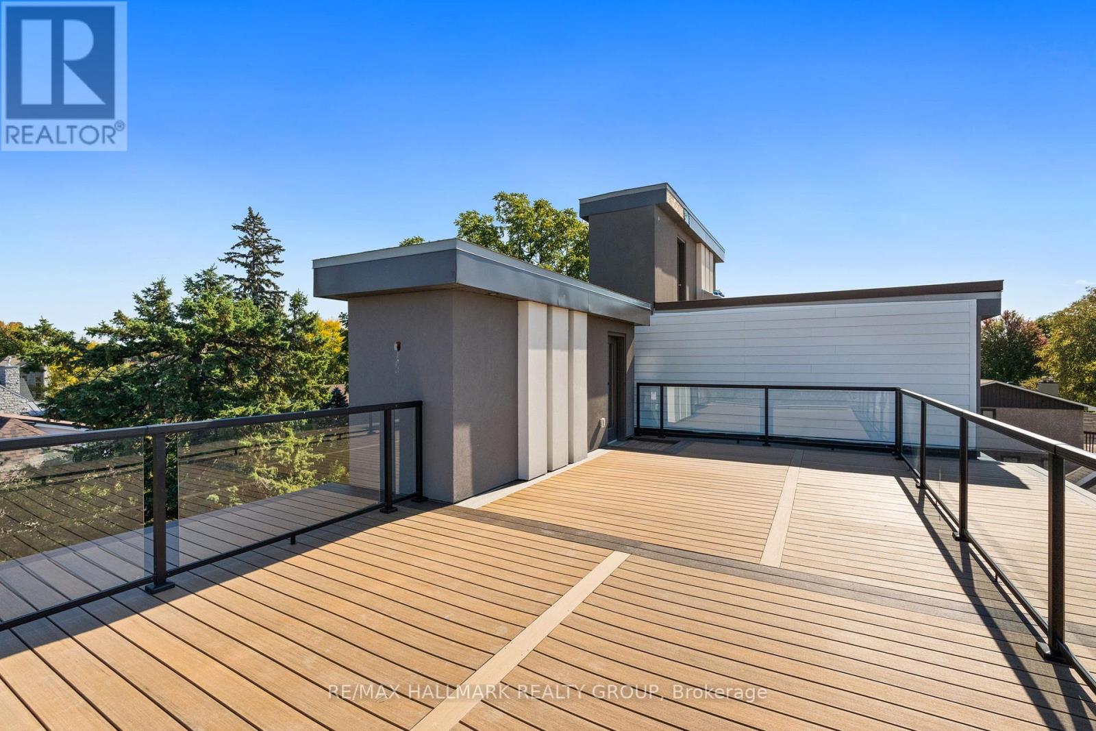 A - 886 Byron Avenue, Ottawa, Ontario  K2A 0A1 - Photo 39 - X12906792