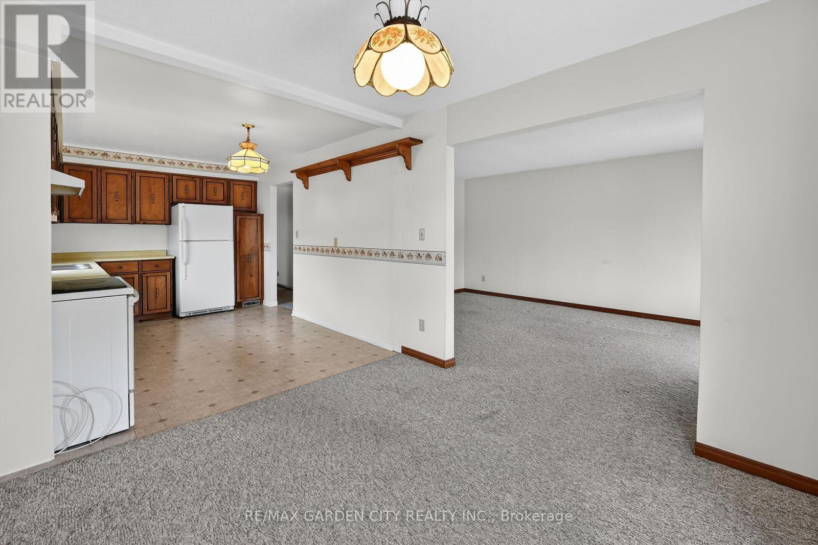 624 Cayuga Street W, Haldimand, Ontario  N1A 3E2 - Photo 10 - X12906772