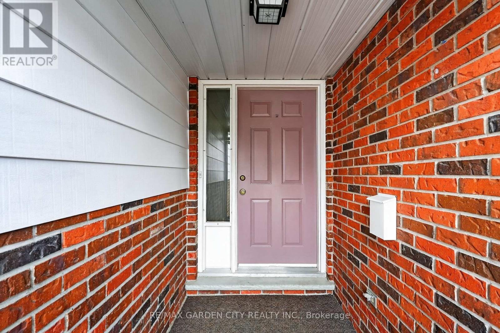 624 Cayuga Street W, Haldimand, Ontario  N1A 3E2 - Photo 4 - X12906772