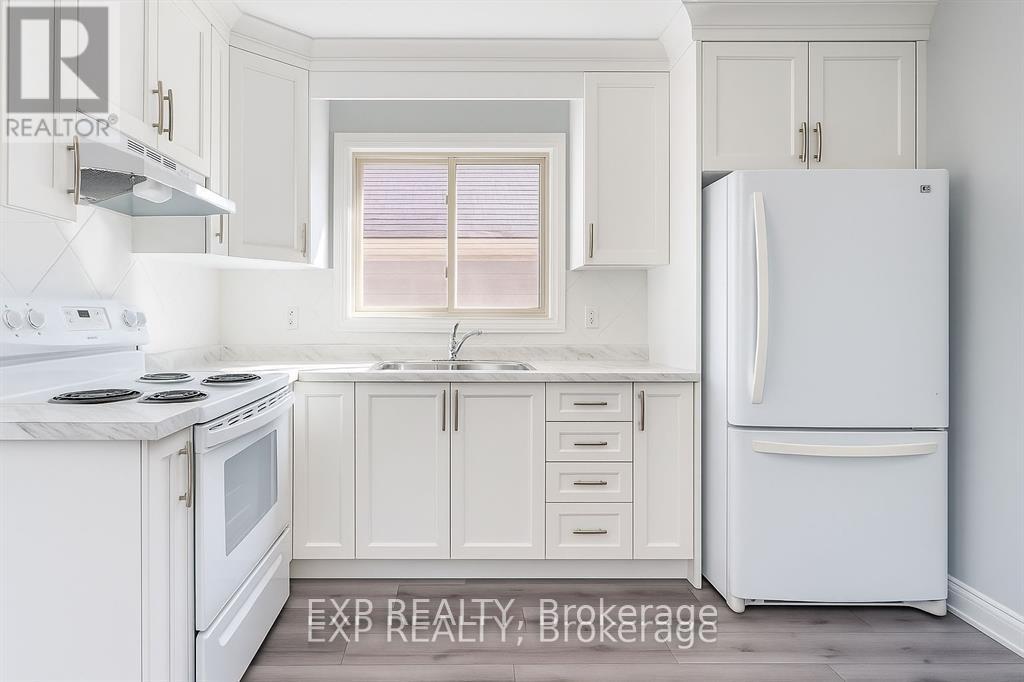 20 Marmora Street, St. Catharines, Ontario  L2P 3C1 - Photo 4 - X12906776