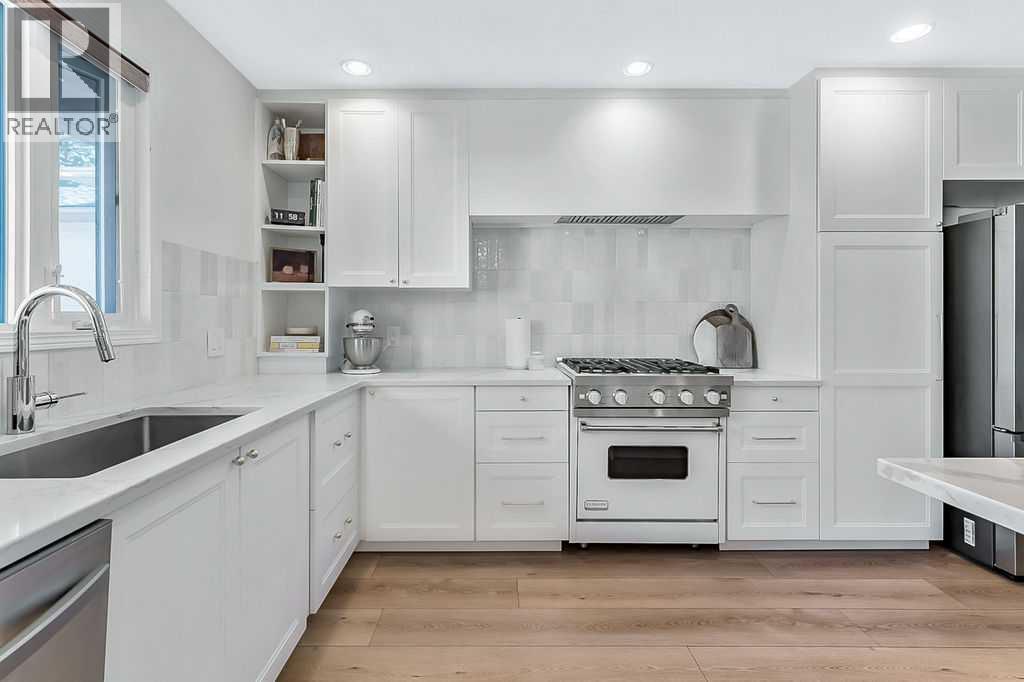 171 Woodridge Place SW, Calgary, Alberta  T2W 3R4 - Photo 11 - A2295163