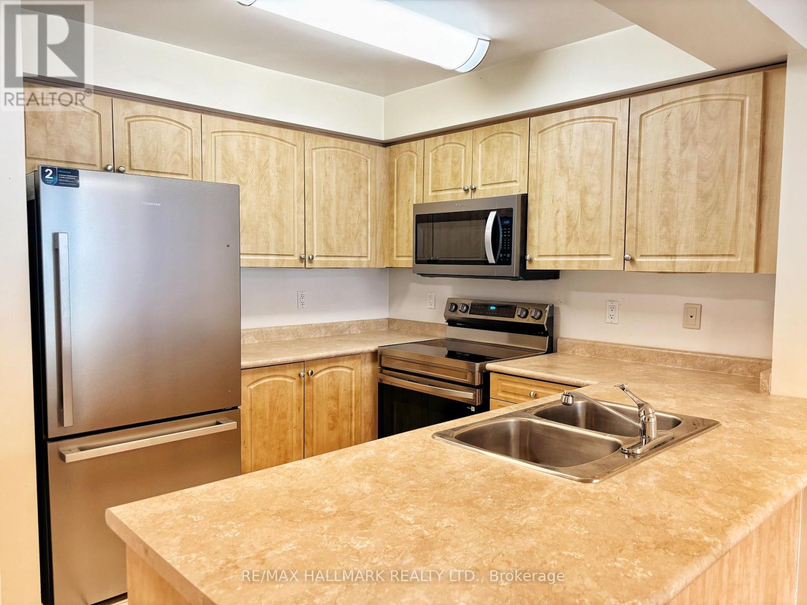 1210 - 310 Red Maple Road, Richmond Hill, Ontario  L4C 0T7 - Photo 3 - N12840004