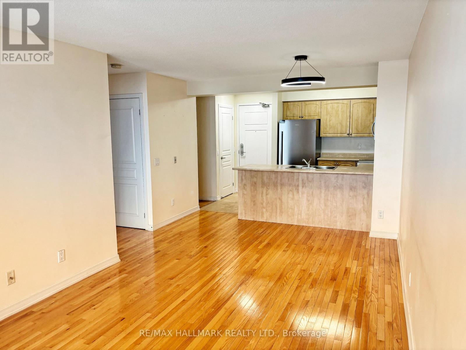 1210 - 310 Red Maple Road, Richmond Hill, Ontario  L4C 0T7 - Photo 5 - N12840004