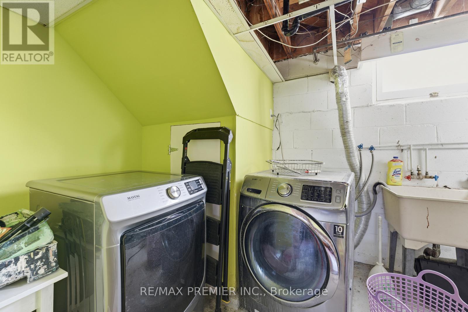 368 Lees Lane, Oakville, Ontario  L6L 4S5 - Photo 42 - W12896508