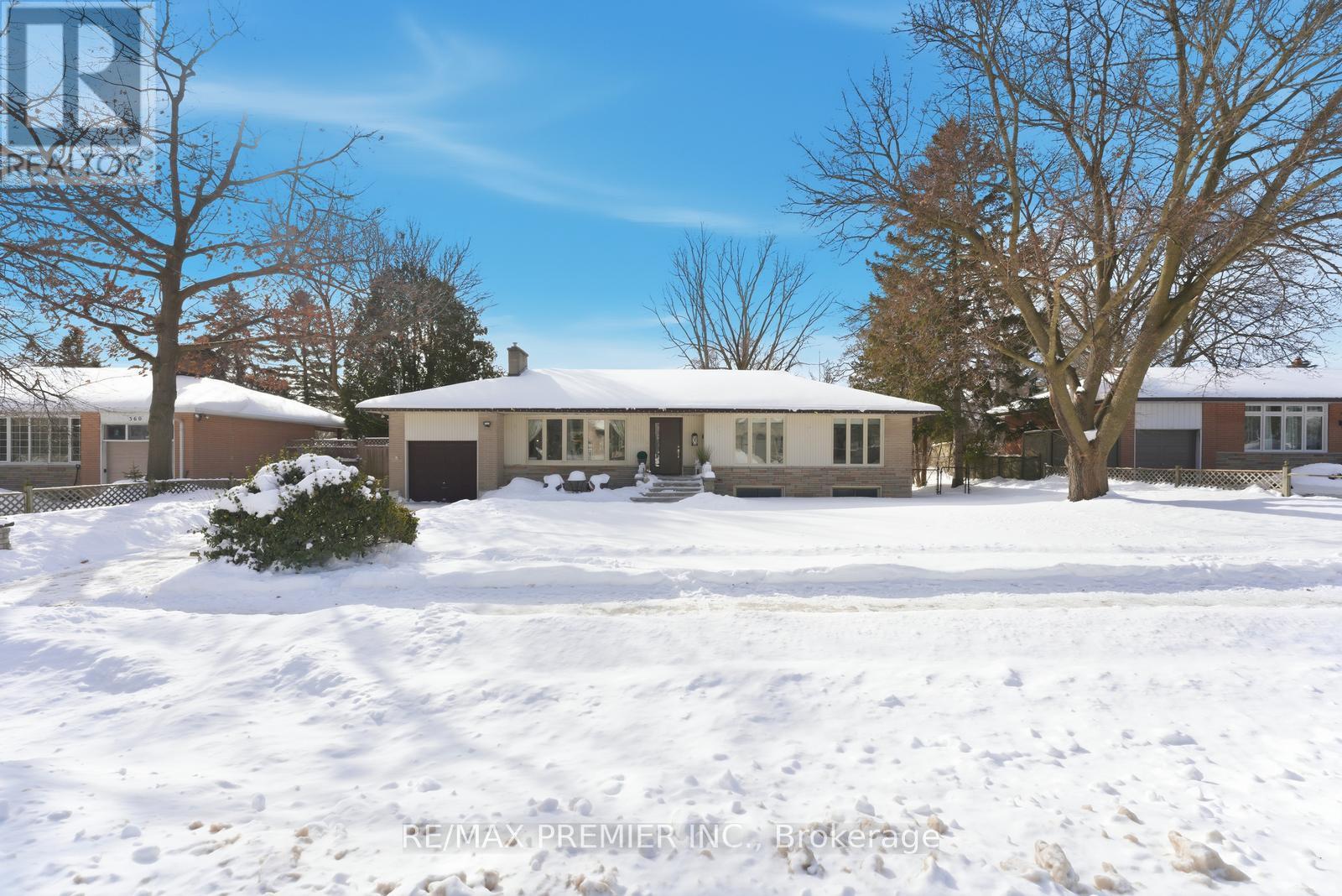 368 Lees Lane, Oakville, Ontario  L6L 4S5 - Photo 2 - W12896508