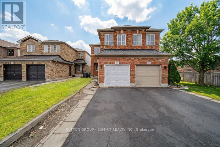 121 Willow Park Drive, Brampton, Ontario  L6R 2N3 - Photo 2 - W12905686
