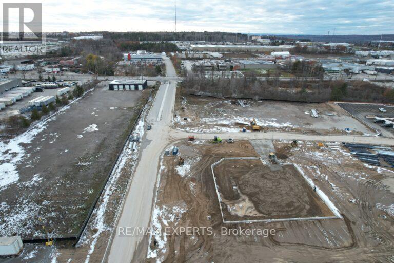 70 Ironstone Crescent, Barrie, Ontario  L9J 1A7 - Photo 2 - S12906770