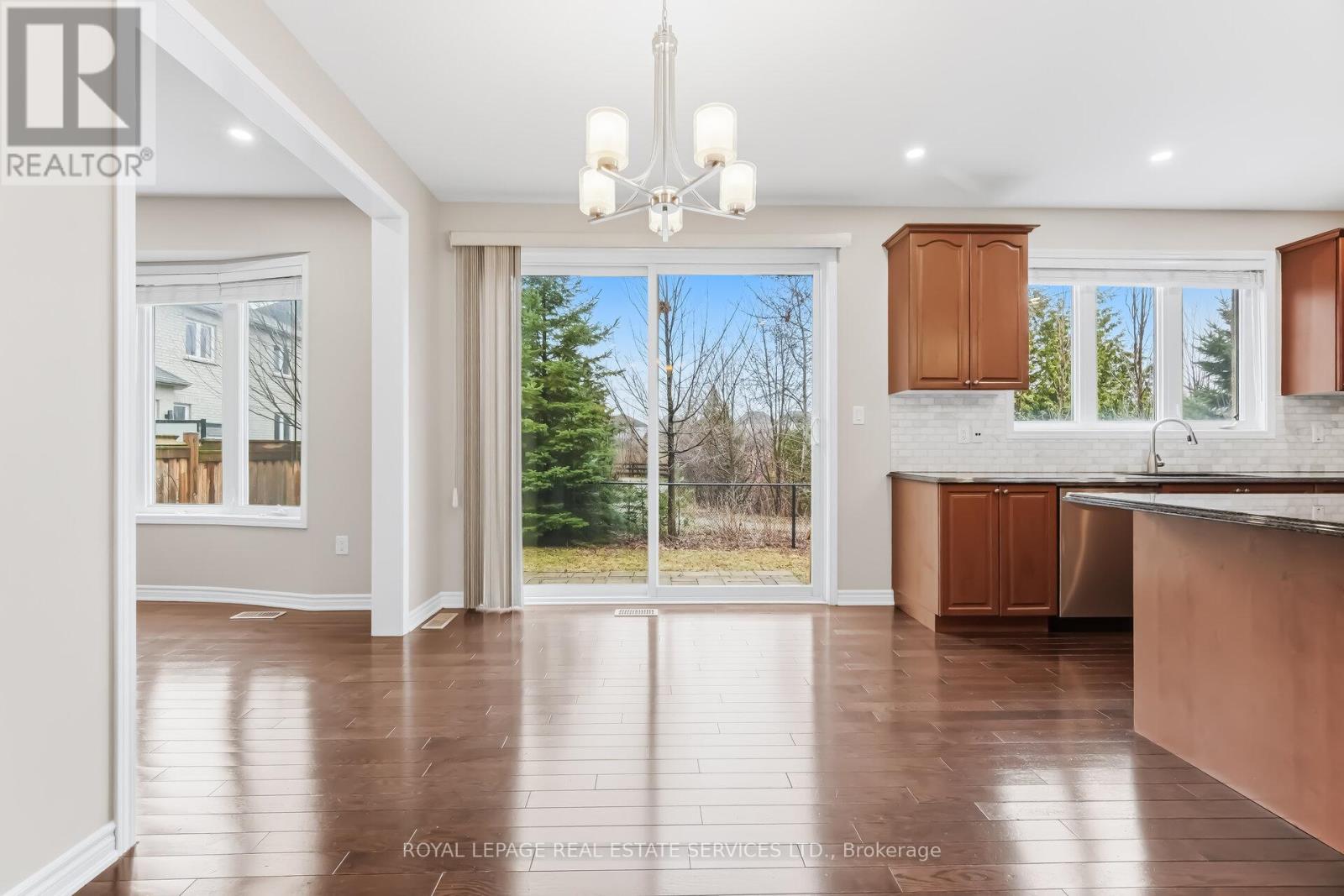 2383 Calloway Drive, Oakville, Ontario  L6M 0C1 - Photo 16 - W12906760