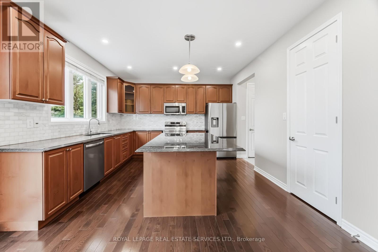 2383 Calloway Drive, Oakville, Ontario  L6M 0C1 - Photo 22 - W12906760