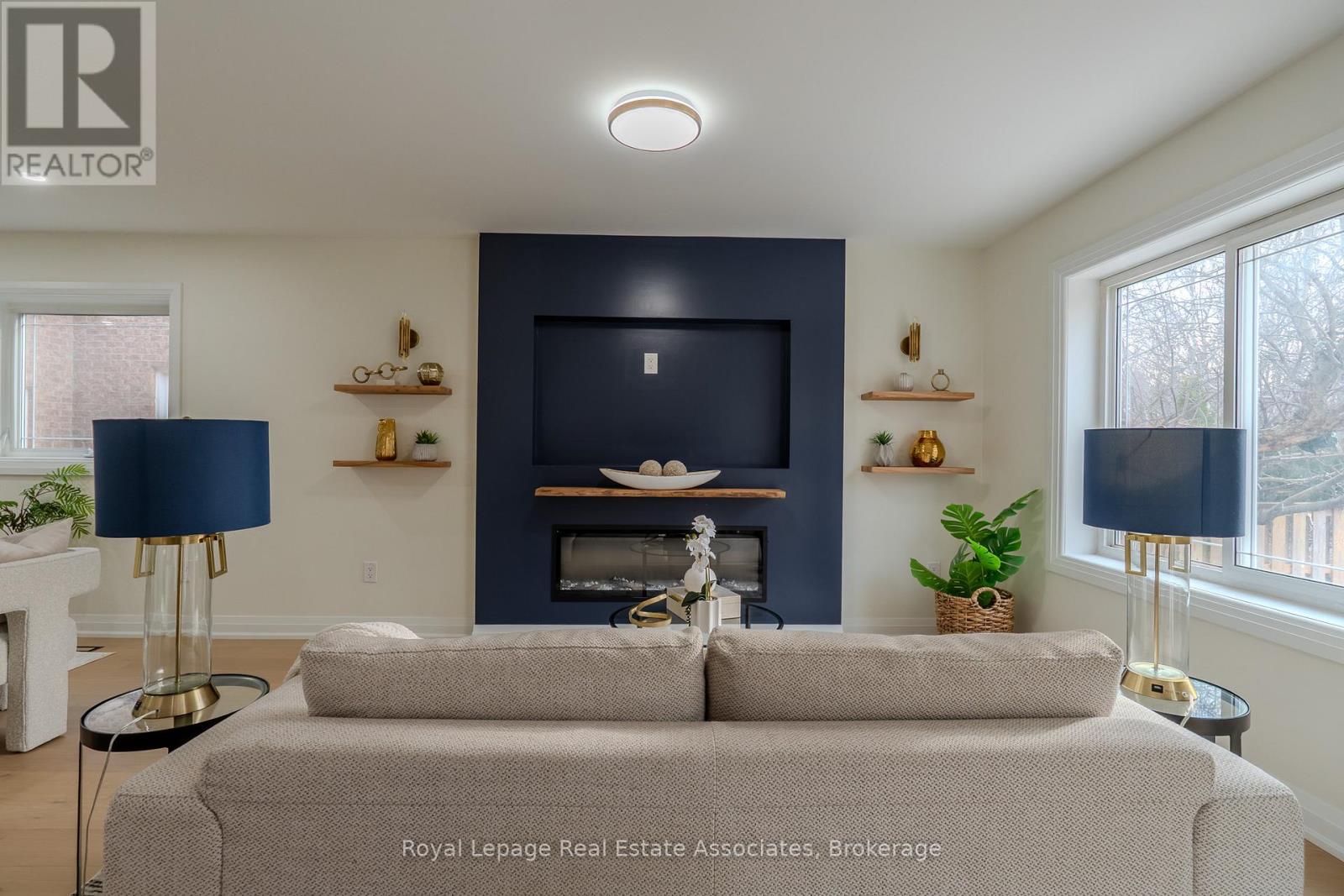 191 Genesee Drive, Oakville, Ontario L6H 5Y7 - Photo 11 - W12906812