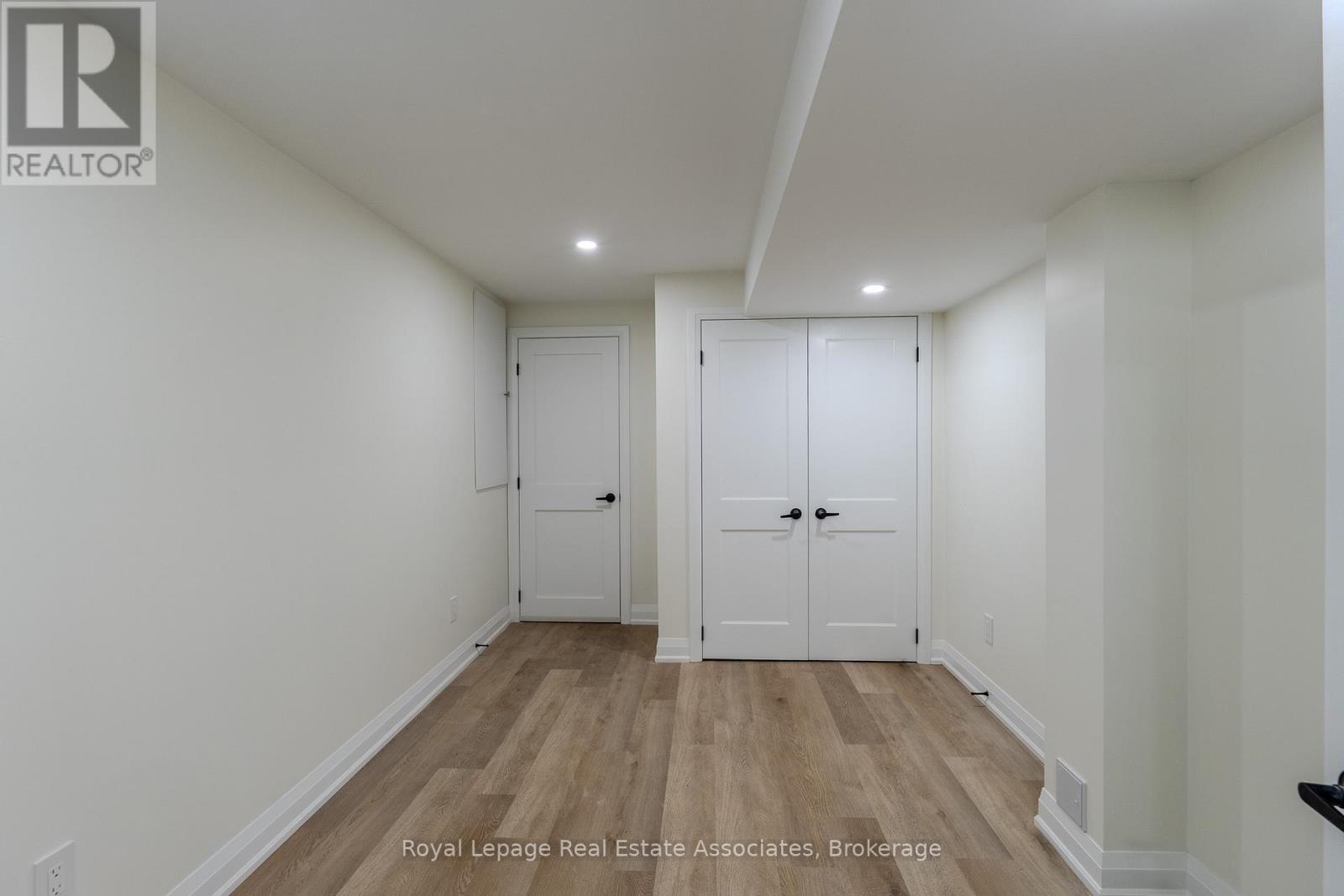 191 Genesee Drive, Oakville, Ontario L6H 5Y7 - Photo 27 - W12906812