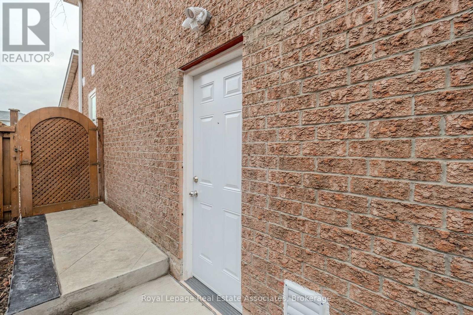 191 Genesee Drive, Oakville, Ontario L6H 5Y7 - Photo 32 - W12906812